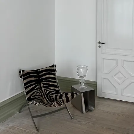 Sj Ξενοδοχείο *